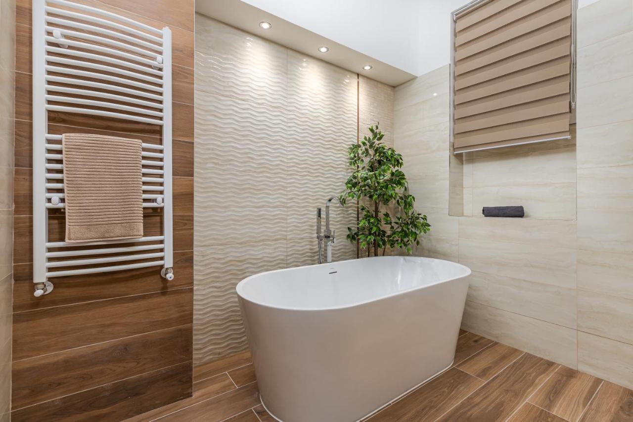Kmety Deluxe With Sauna