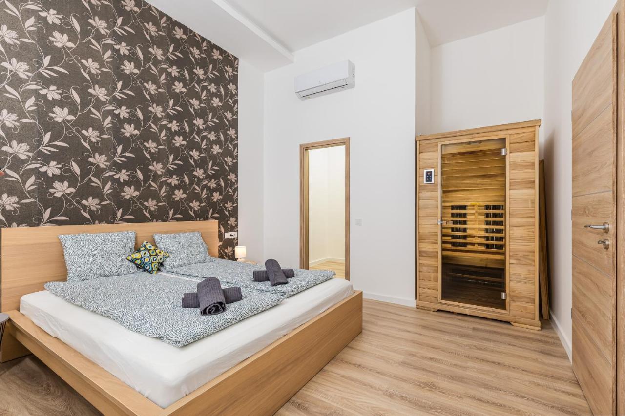 Kmety Deluxe With Sauna *